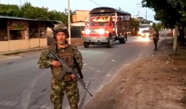 Ejército hizo presencia en Santo Domingo luego de que disidencias patrullaran la zona