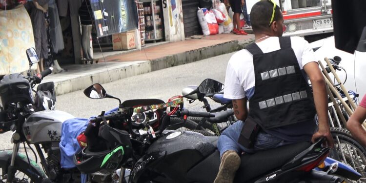 Mototaxismo en Arauca: Así es ganarse la vida sobre dos ruedas