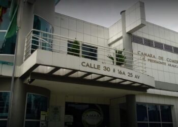 Lanzan artefacto explosivo contra la Cámara de Comercio del Piedemonte