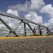 Comenzaron los trabajos de parcheo técnico desde el puente internacional José Antonio Páez hacia Tame