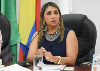 Declaran vacancia del encargo de la Gobernadora por abandono injustificado del cargo. A la espera del recurso de reposición