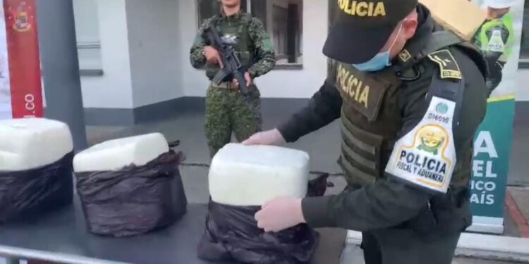 Autoridades incautaron cerca de 250 kilogramos de queso, al parecer de contrabando