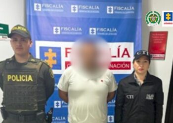Envían tras las rejas a profesor de inglés por presunto abuso sexual a una alumna menor de edad