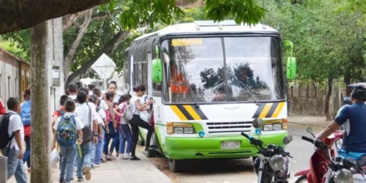 Recursos para el transporte escolar están 100 por ciento garantizados. Más de 41 mil millones de pesos aprobados por el OCAD Regional