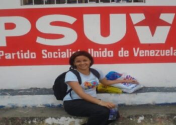 Nueva ministra habló de polémica foto y dice que fue en El Amparo