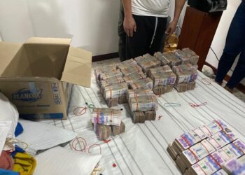 En Medellín encontraron cerca de 14.000 millones de pesos en efectivo en un apartamento