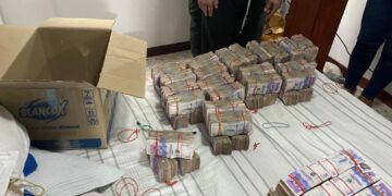 En Medellín encontraron cerca de 14.000 millones de pesos en efectivo en un apartamento