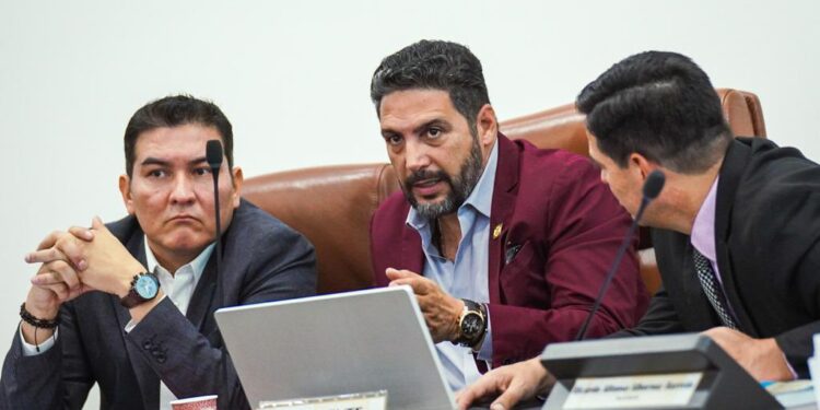 Debate de la Reforma a la Salud iniciará el 13 de abril