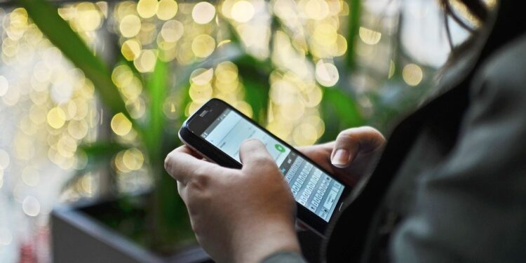 Eliminado artículo que ponía en riesgo privacidad en aplicaciones como WhatsApp