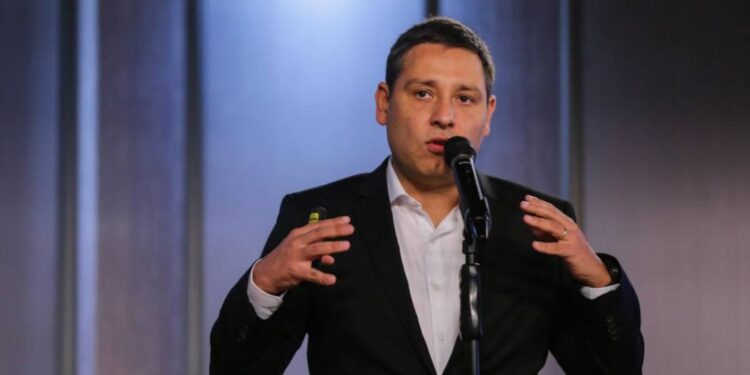 Se estaría cocinando cambio de director en el departamento Administrativo de la Presidencia