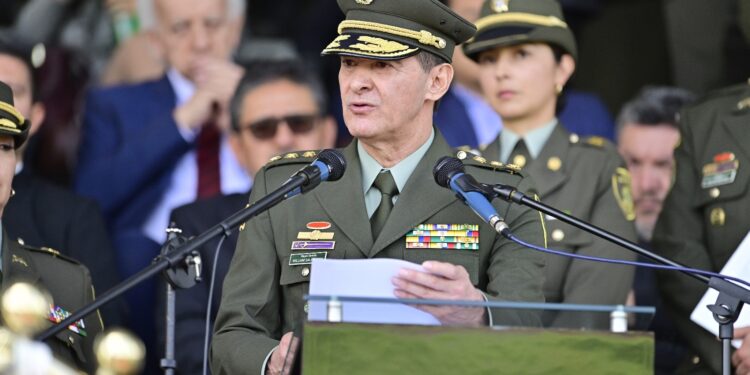 Nuevos planes de la Policía: CAI harán asambleas con vecinos y policías serán reentrenados
