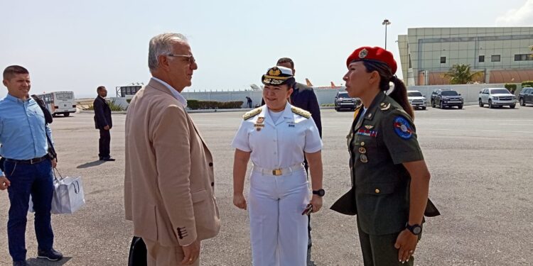 Iván Velásquez viajó a Caracas para reunirse con el ministro de Defensa de Venezuela