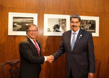 Petro y Maduro se reunieron en Brasil