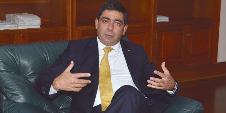 Presidente de la Corte Suprema se pronuncia en apoyo al fiscal y reclama a Petro