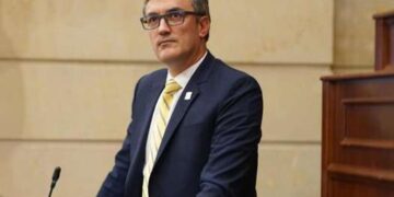 Recusan a dos integrantes del Pacto Histórico que investigarían al presidente