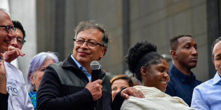 Presidente Gustavo Petro apeló al aspecto social de reformas para pedir apoyo y se defendió de las acusaciones