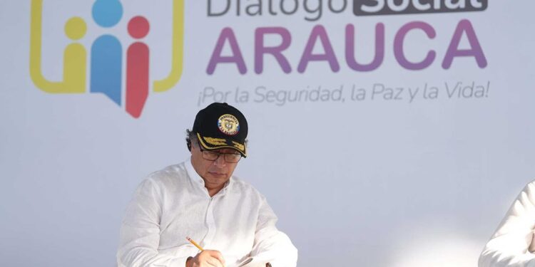 Menos vacas y futuro sin petróleo: así enfocó Petro su discurso desde Arauca