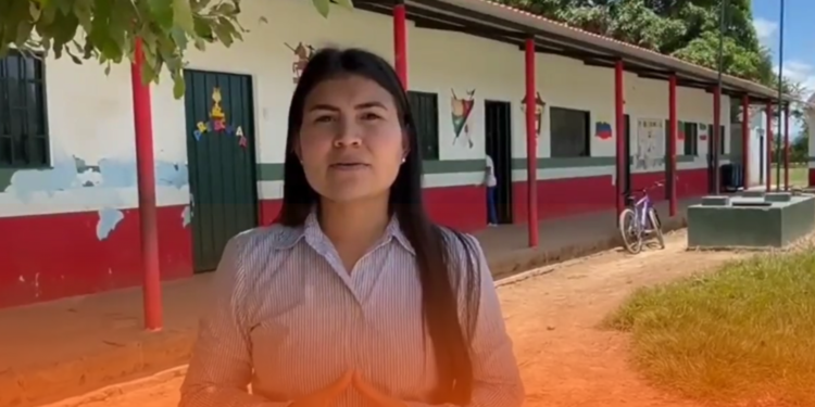 Representante Karen Manrique pide solventar fallas en infraestructura y ausencia de docentes en escuelas rurales