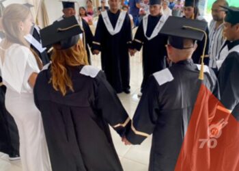 La educación llega a las zonas más alejadas: 596 estudiantes se gradúan gracias a la Estrategia ‘Maestro Itinerante’