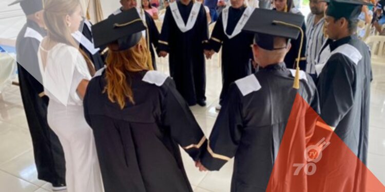 La educación llega a las zonas más alejadas: 596 estudiantes se gradúan gracias a la Estrategia ‘Maestro Itinerante’
