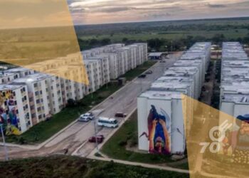 Ciudadanos protestan por retraso en entrega de viviendas en Senderos de Playita