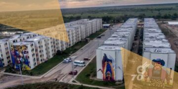 Ciudadanos protestan por retraso en entrega de viviendas en Senderos de Playita