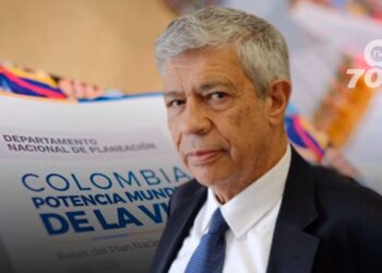 Desafíos institucionales y de recursos obstaculizan el Plan Nacional de Desarrollo en Colombia