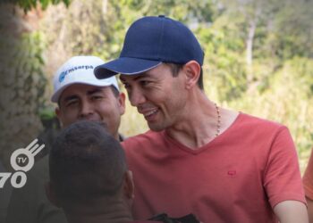 Decisión del Consejo de Estado respalda la permanencia del alcalde de Arauca, Juan Qüenza, rechazando la suspensión provisional.