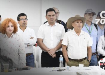 Se logra acuerdo parcial en negociaciones, levantando bloqueos en vías. Continuarán diálogos para resolver demandas restantes.
