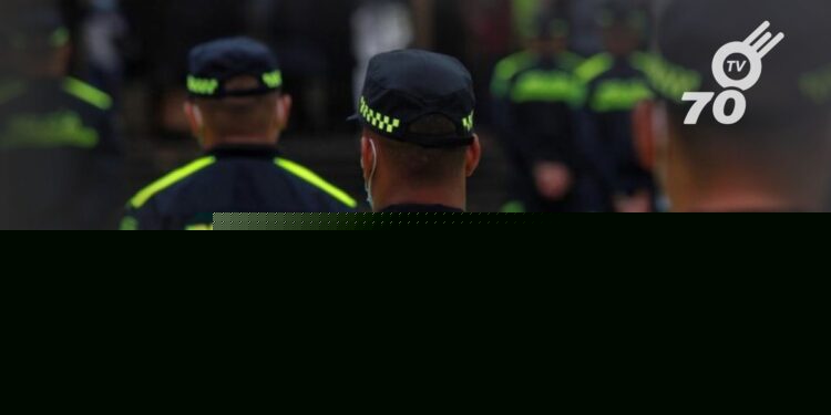 Descubre cómo la estrategia de Microterritorios Seguros de la Policía Nacional y la colaboración con el Alcalde de Arauca, Juan Qüenza, están transformando Arauca en un municipio más seguro y próspero, mejorando la seguridad en áreas críticas y fortaleciendo la comunidad.