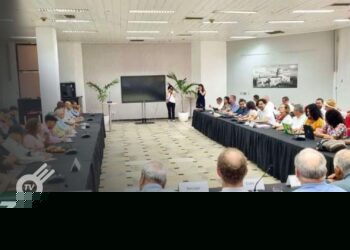 El sexto ciclo de diálogos de paz entre el gobierno colombiano y el ELN concluye, marcando un momento crítico para el futuro del proceso.