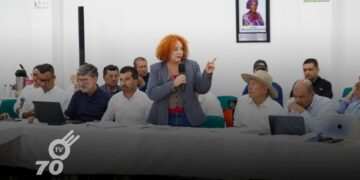 La reunión en Saravena entre las comunidades y la Viceministra del Interior no logran un acuerdo sobre la extracción de petróleo; las protestas continúan.