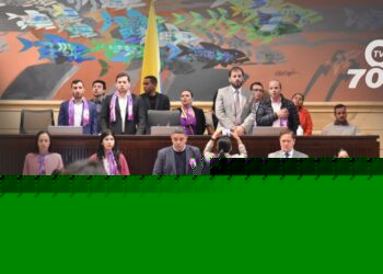 El Congreso de la República de Colombia aprueba un proyecto de ley que apoya a las mujeres periodistas que han enfrentado violencia, marcando un hito en la protección de derechos laborales y humanos.