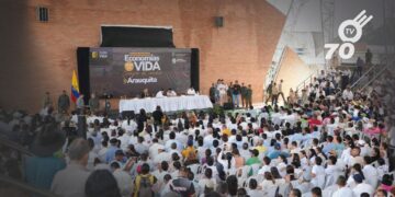 Durante el Encuentro Territorial en Arauquita, el presidente Petro comprometió 15.000 millones en una planta de cacao, apoyando el desarrollo regional.