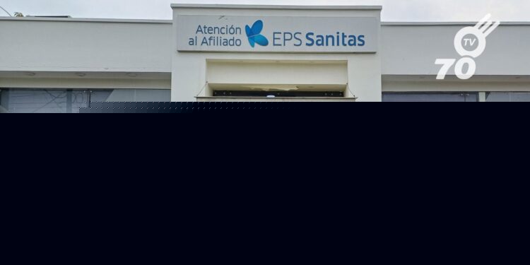 La Superintendencia de Salud interviene EPS Sanitas, afectando a 5.7 millones de afiliados, en medio de controversias políticas.
