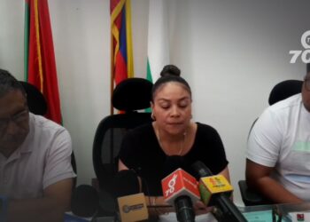 La Mesa Directiva del Concejo de Arauca ha rectificado un error humano que resultó en pagos indebidos a dos concejales ausentes. Conoce las explicaciones de los funcionarios involucrados y las medidas tomadas para corregir el error.