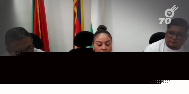 La Mesa Directiva del Concejo de Arauca ha rectificado un error humano que resultó en pagos indebidos a dos concejales ausentes. Conoce las explicaciones de los funcionarios involucrados y las medidas tomadas para corregir el error.