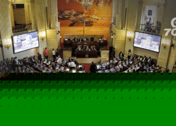 Este 7 de mayo, el Congreso de Colombia debatirá en cuarto y decisivo debate una ley para prohibir las corridas de toros. La propuesta incluye medidas de reconversión laboral para las familias afectadas y la reutilización de las plazas de toros.