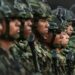El Ejército de Colombia reportó éxitos significativos en las operaciones de abril bajo el Plan Ayacucho, frustrando secuestros y desmantelando infraestructura guerrillera en Arauca, incluyendo la incautación de armas y municiones.