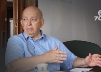 Otty Patiño, alto comisionado para la paz, solicitará al gobierno de Gustavo Petro la suspensión del cese al fuego con frentes del ELN que retomen actividades de secuestro, en un esfuerzo por preservar los acuerdos de paz.