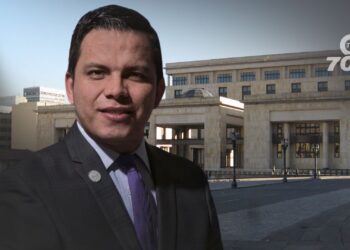 Sneyder Pinilla, implicado en el escándalo de los '40 carrotanques', ha solicitado formalmente declarar ante la Corte Suprema de Justicia para esclarecer su participación y señalar a otros involucrados en la corrupción que afecta al gobierno y al congreso.